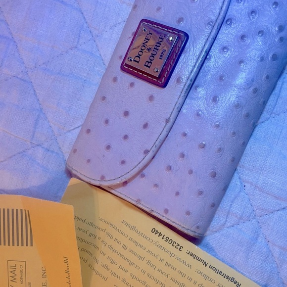 Dooney & Bourke leather snap fold ostrich Pink wallet Clutch purse - Picture 12 of 12